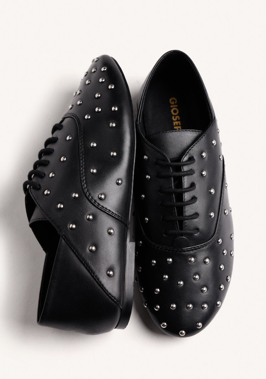 BLACK LEATHER STUDDED FLAT SHOES