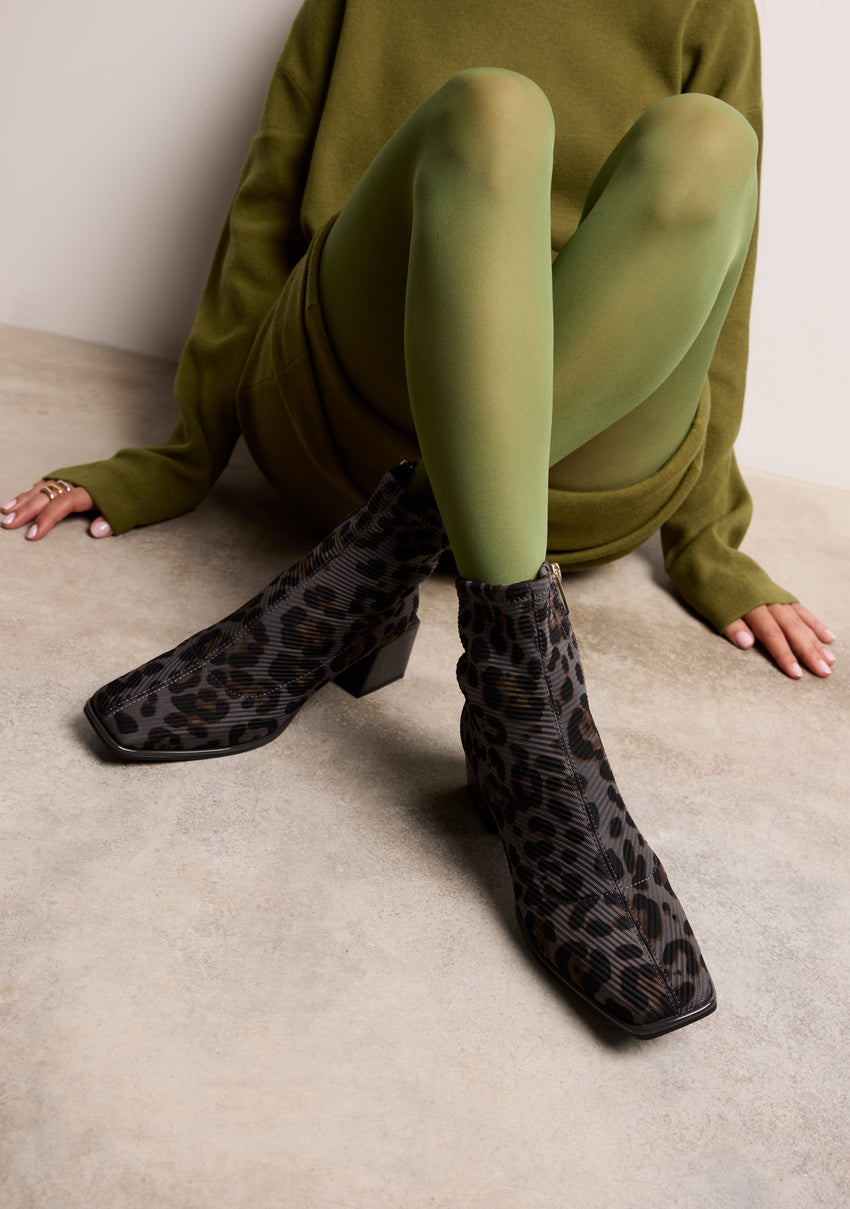 ELASTIC ANIMAL PRINT ANKLE BOOTS