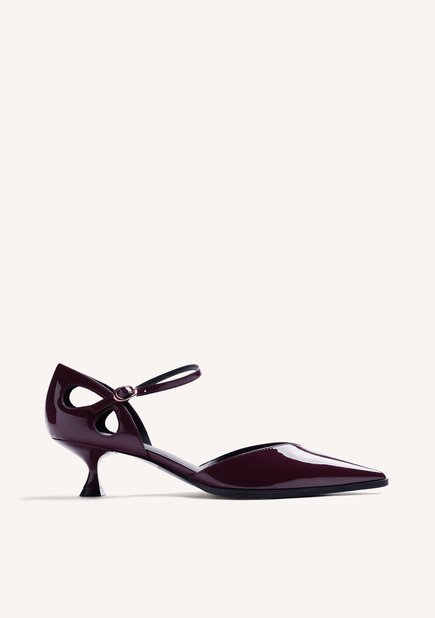BURGUNDY HEEL SHOES