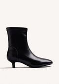 BLACK ELASTIC KITTEN ANKLE BOOTS