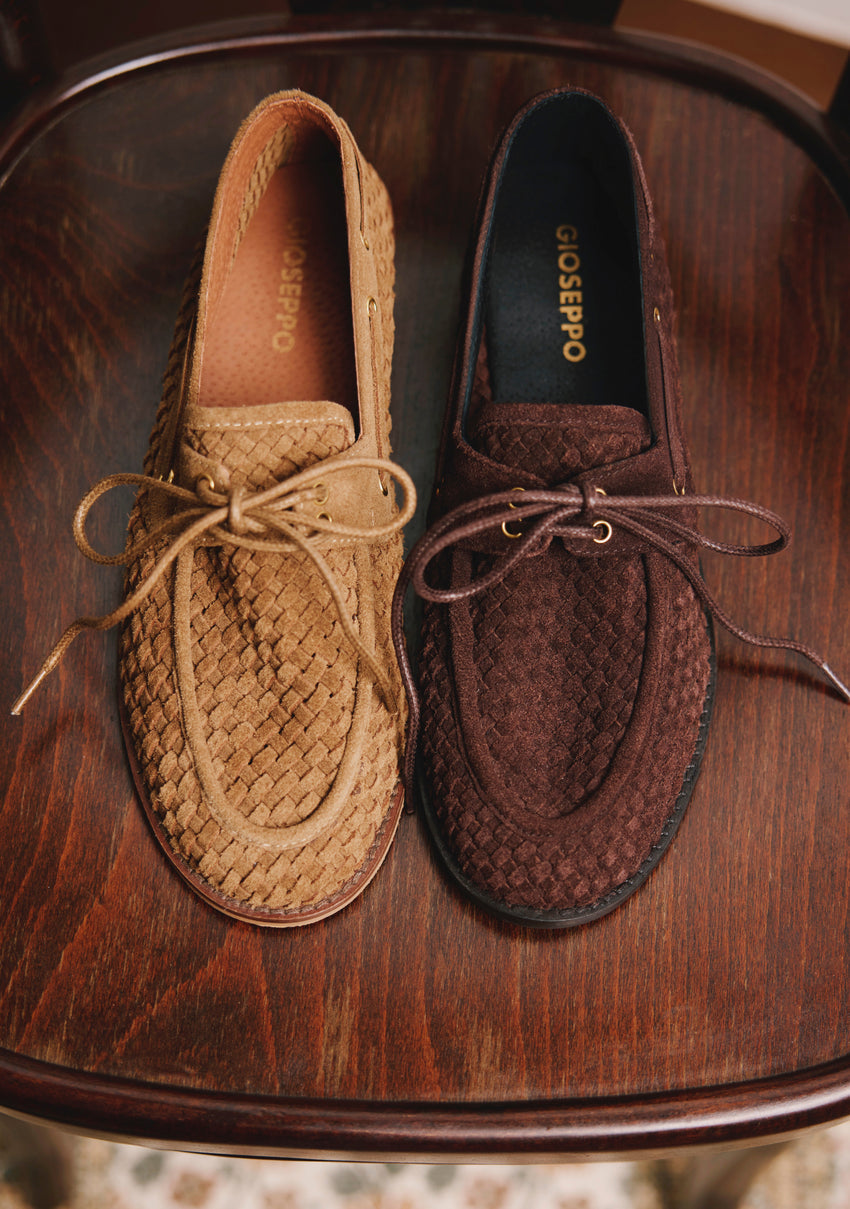 BROWN BRAIDED LEATHER BOAT SHOES