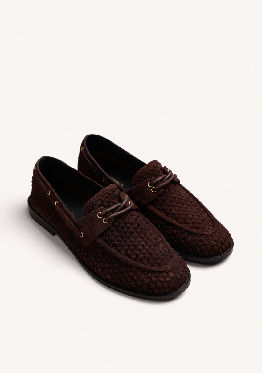 BROWN BRAIDED LEATHER BOAT SHOES