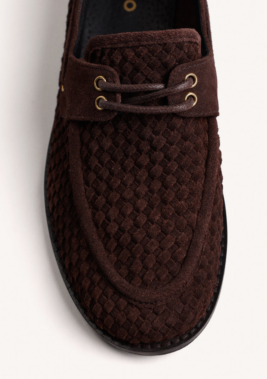 BROWN BRAIDED LEATHER BOAT SHOES