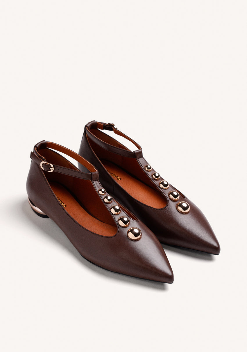 BROWN BALLERINAS STUDS