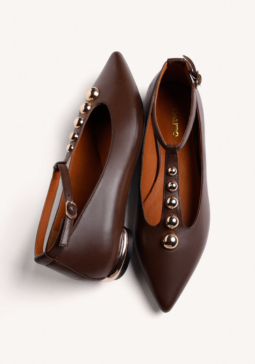 BROWN BALLERINAS STUDS