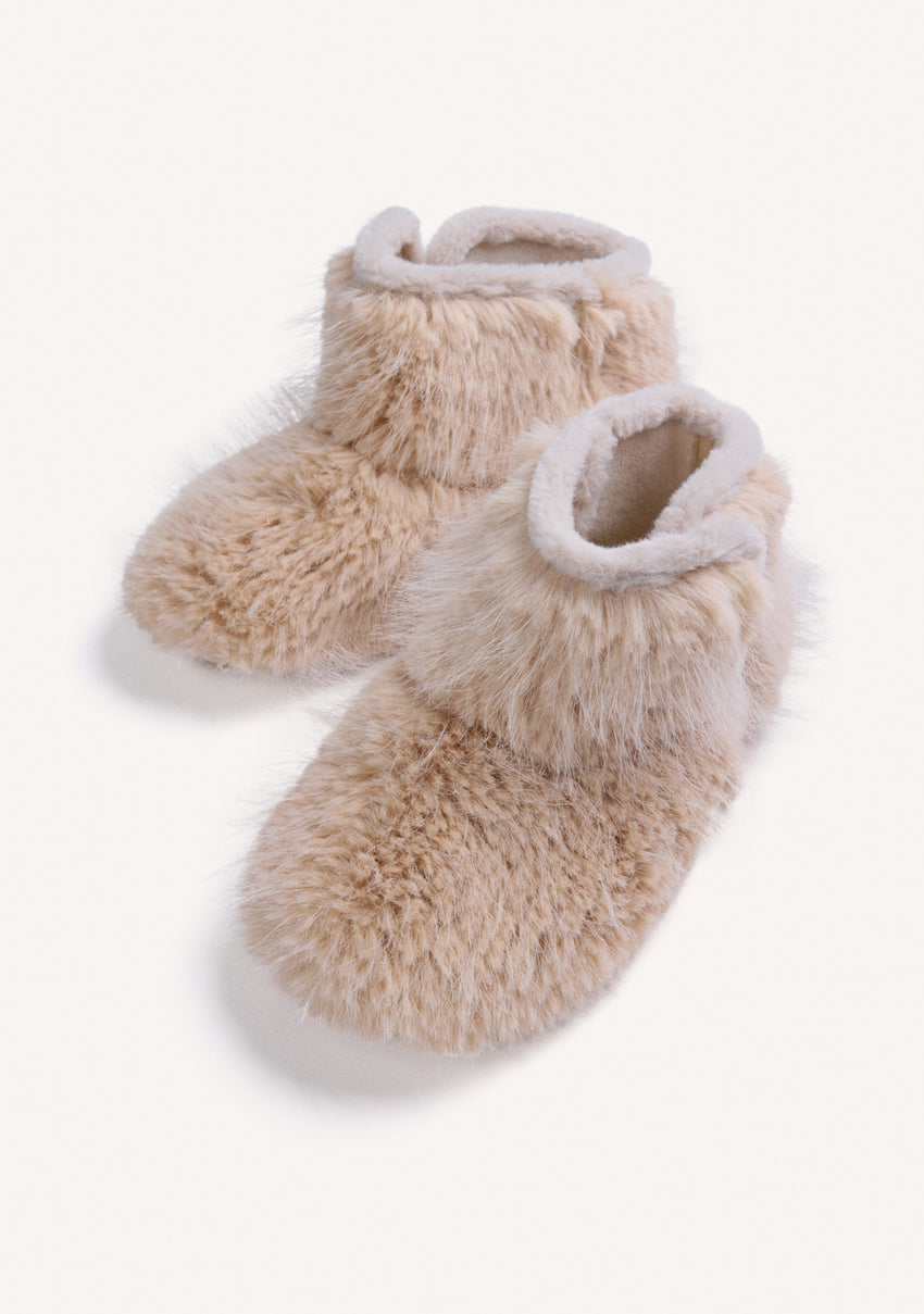 BEIGE FUR ANKLE HOUSE SLIPPERS