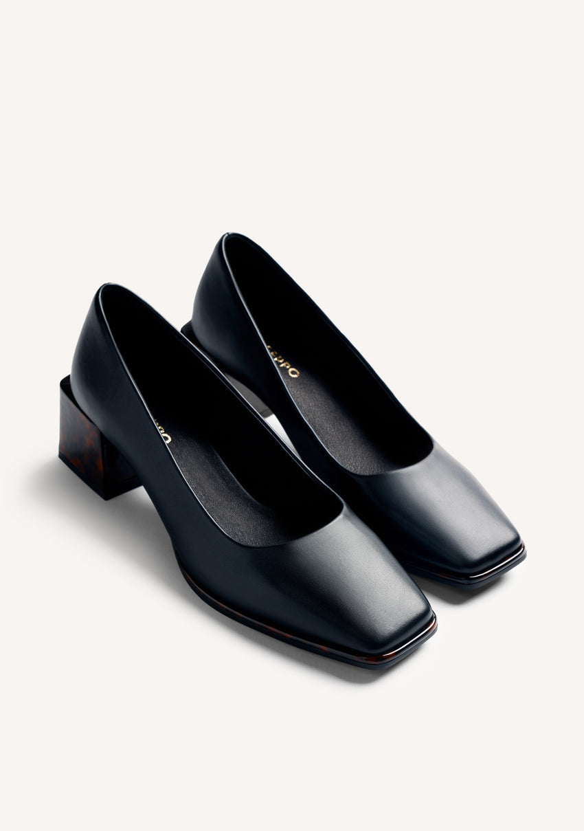 ELEGANT BROWN HEEL SHOES