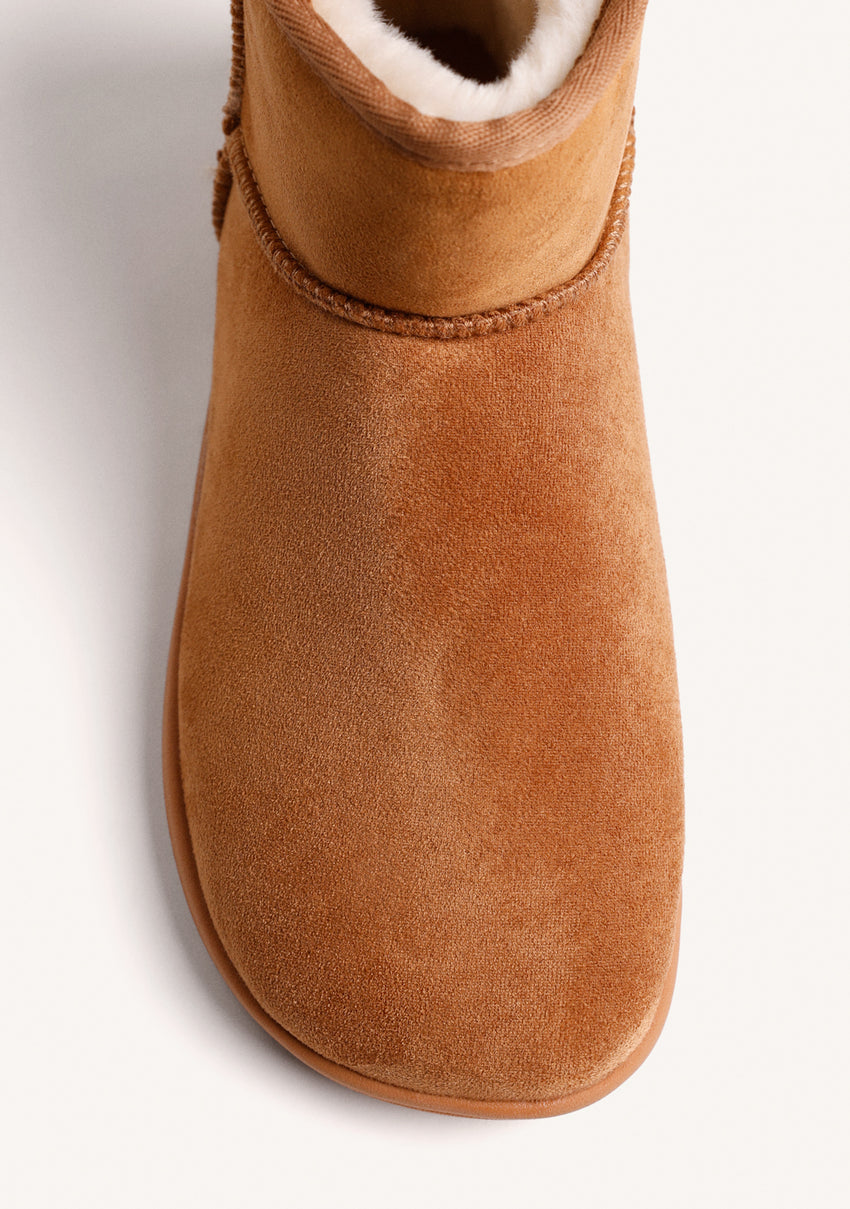 AUSTRALIAN BAREFOOT LEATHER BOOTS