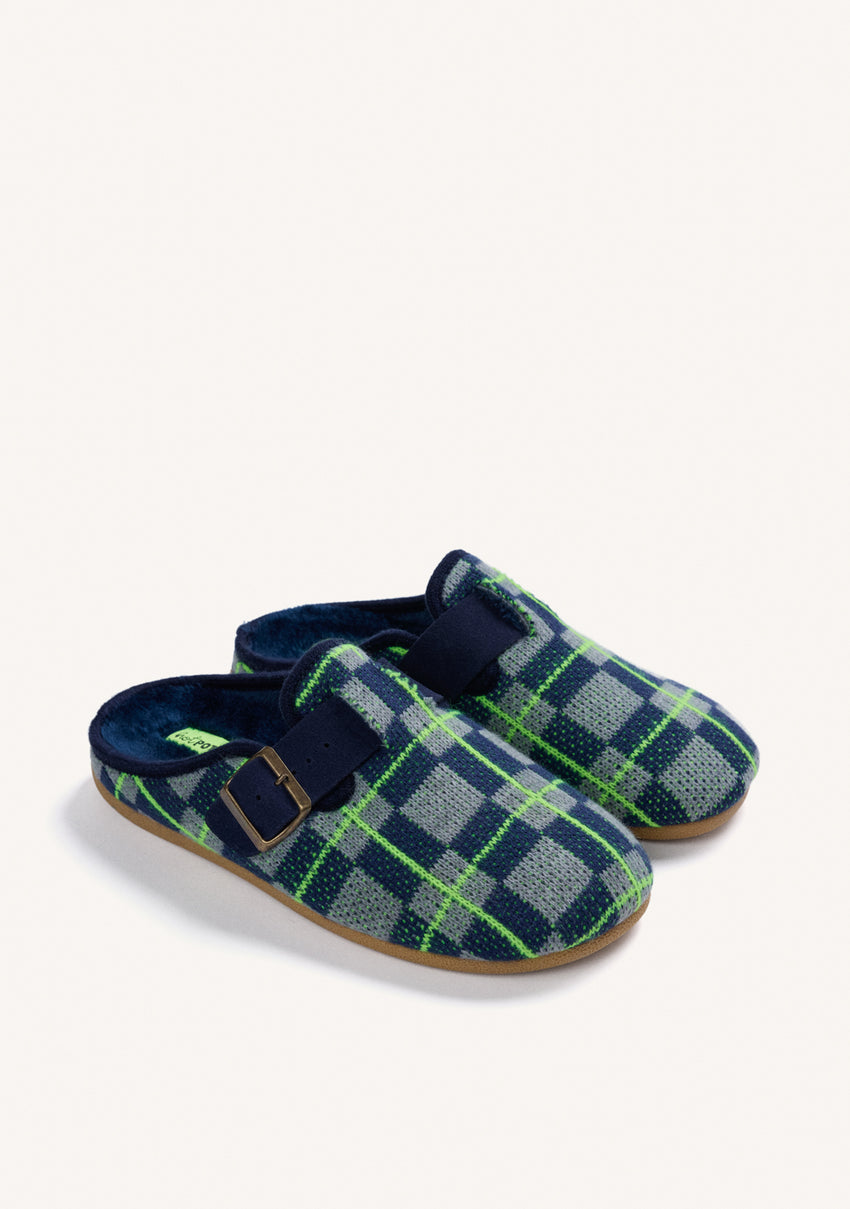 GREY HOUSE SLIPPERS MOCASSIN STYLE WITH FUR