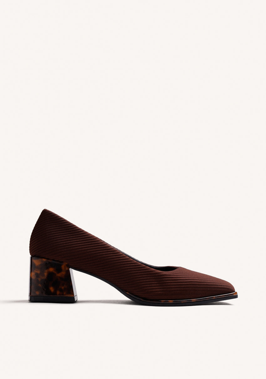 BROWN HIGH HEELS
