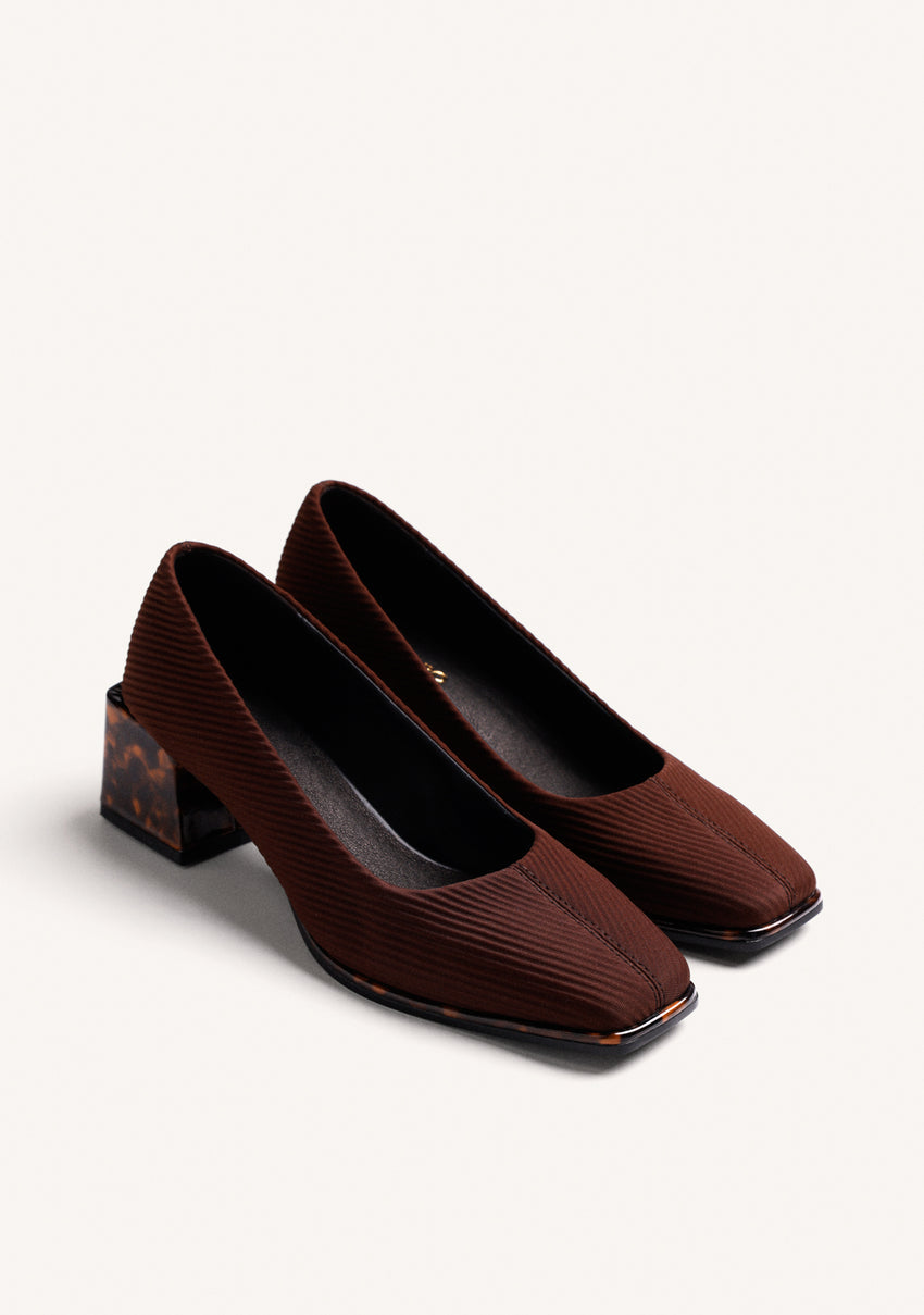 BROWN HIGH HEELS