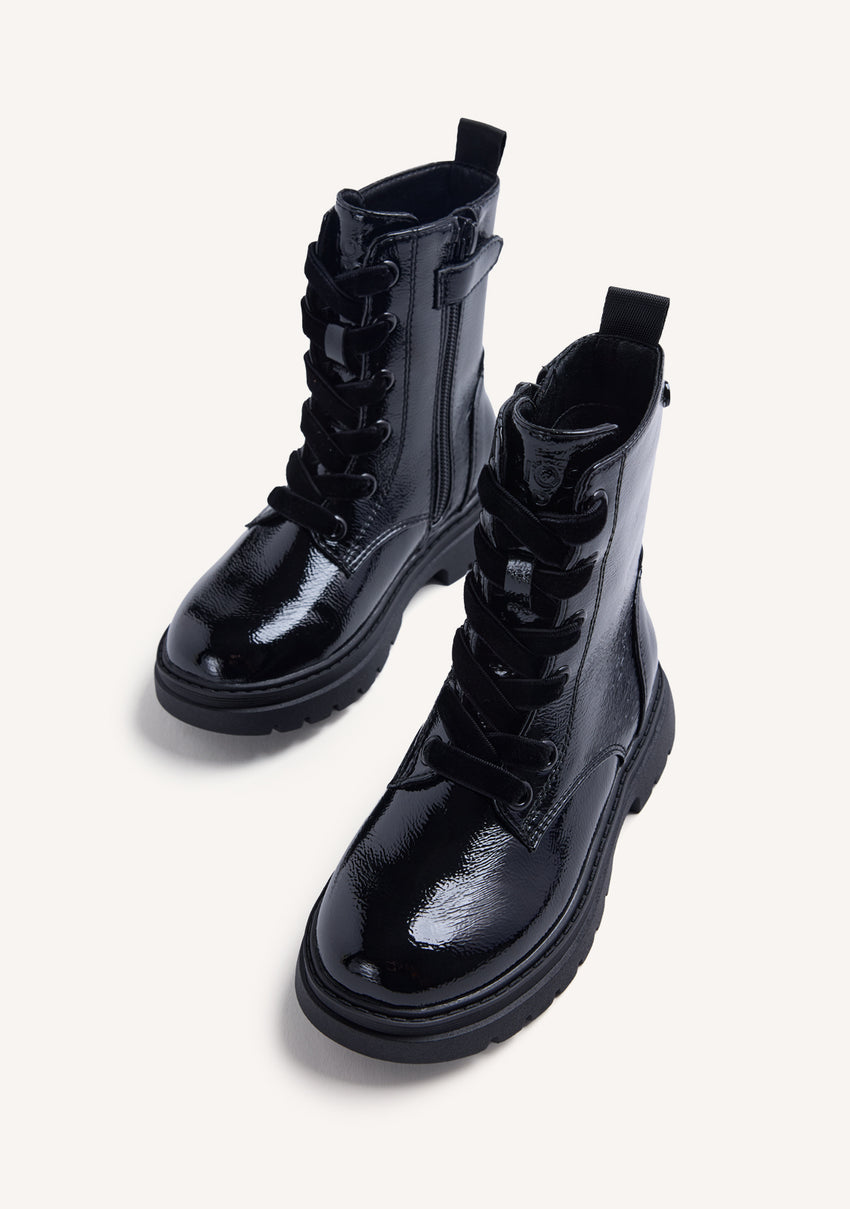 BLACK PATENT EFFECT BOOTS