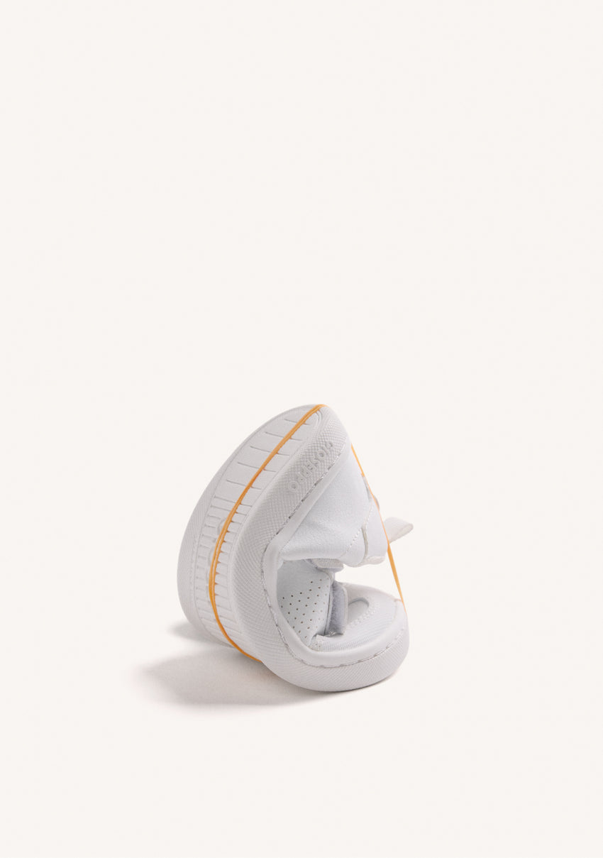 WHITE BAREFOOT SCHOOL SNEAKERS