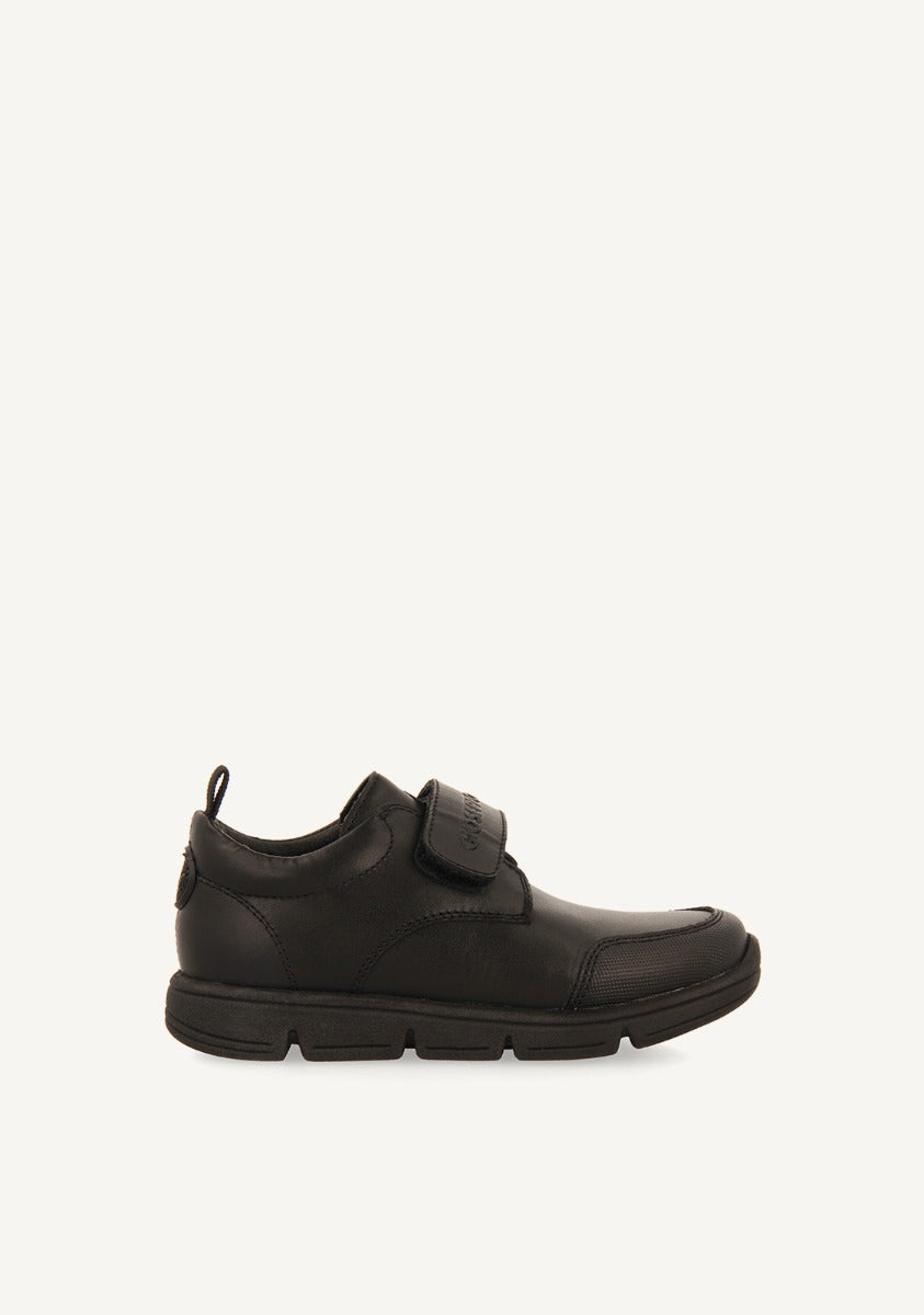 LEATHER TENNIS SHOES WITH ESSEX CLOSURES