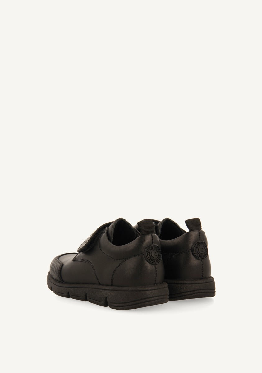 LEATHER TENNIS SHOES WITH ESSEX CLOSURES