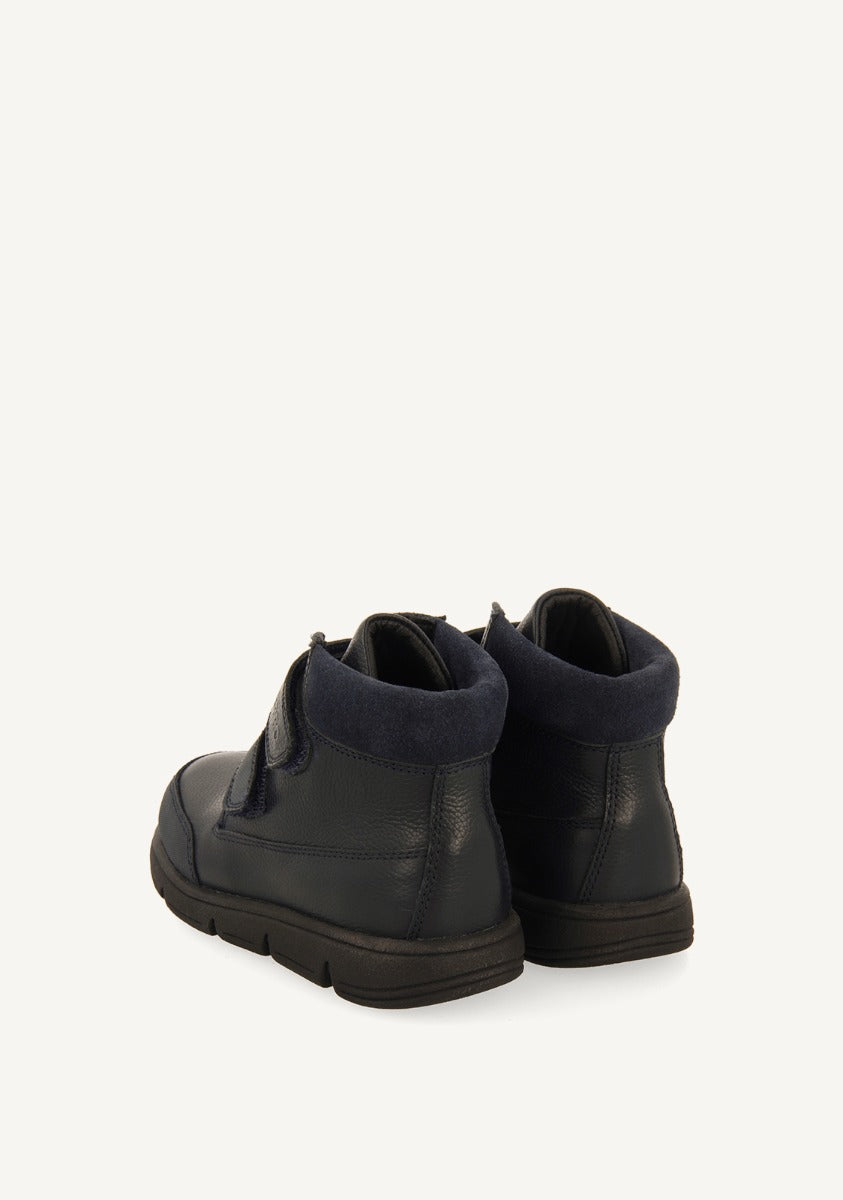 LEATHER SCHOOL SHOES SAUNTE