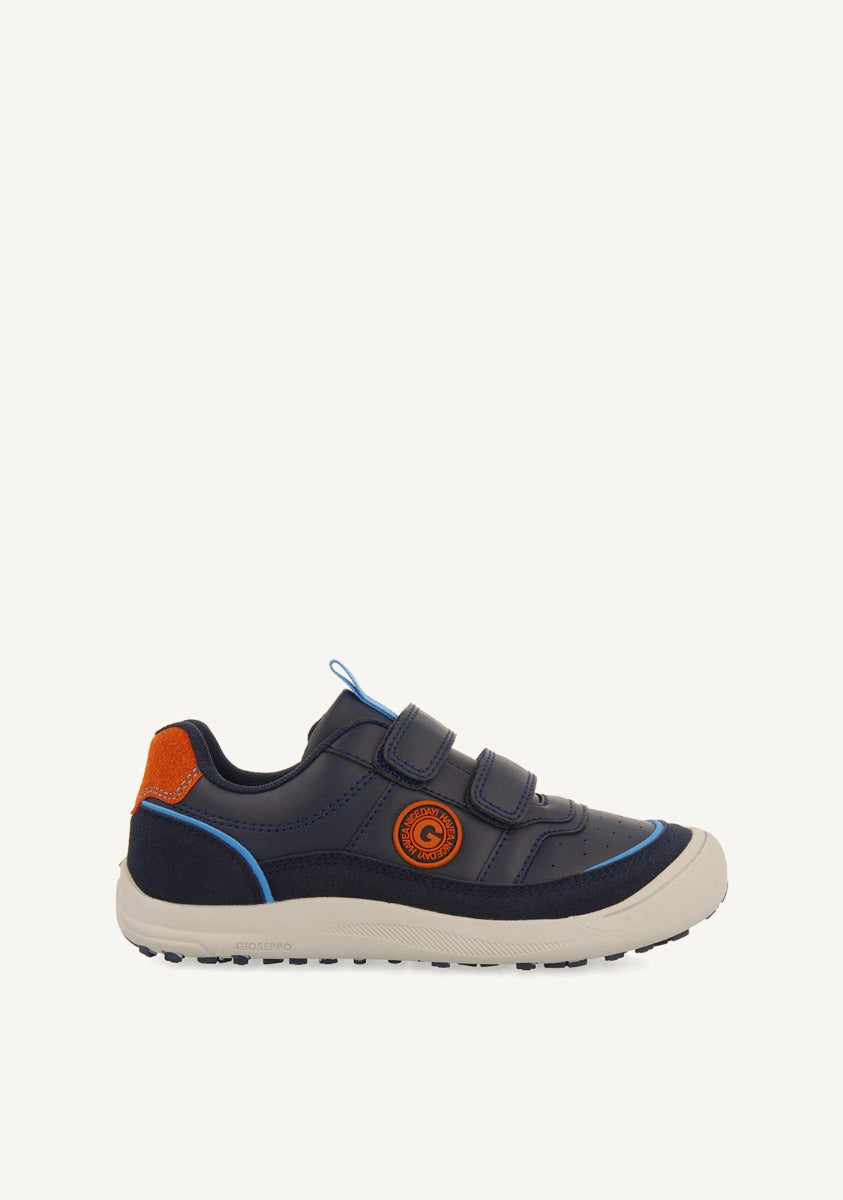 BASKET STYLE SPORTS SHOES